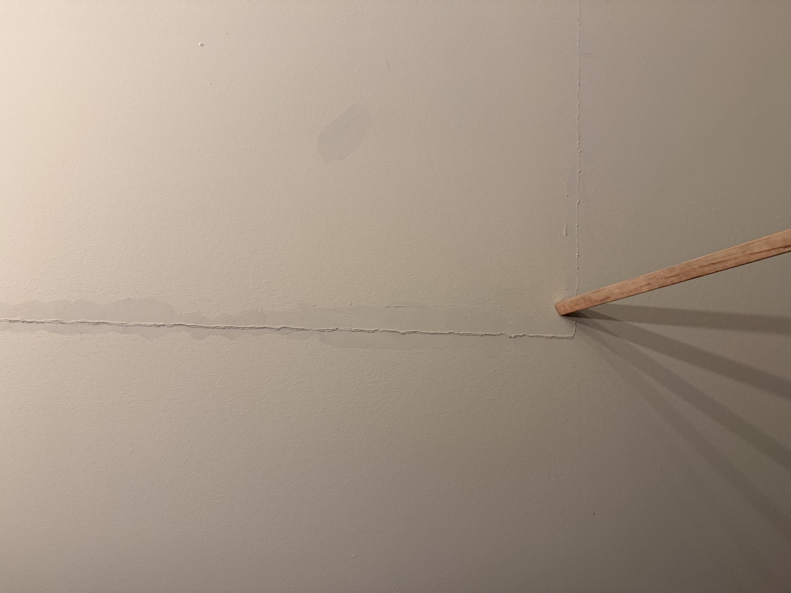 Common Area - Wall Crack - 2